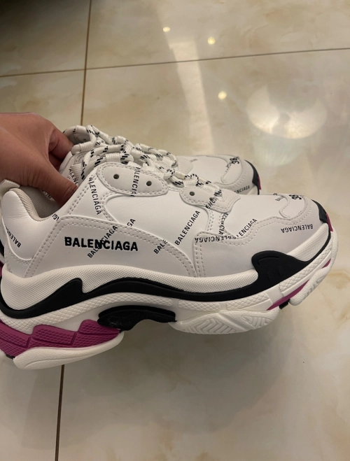 Balenciaga Triple S Letter White Rose Red 524039 W2FA4 9155 review 