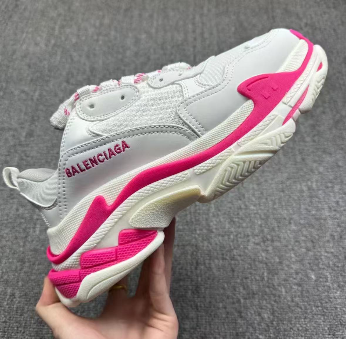 Balenciaga Triple S White Peach Red 536737 W2CA3 3890 review Chapman