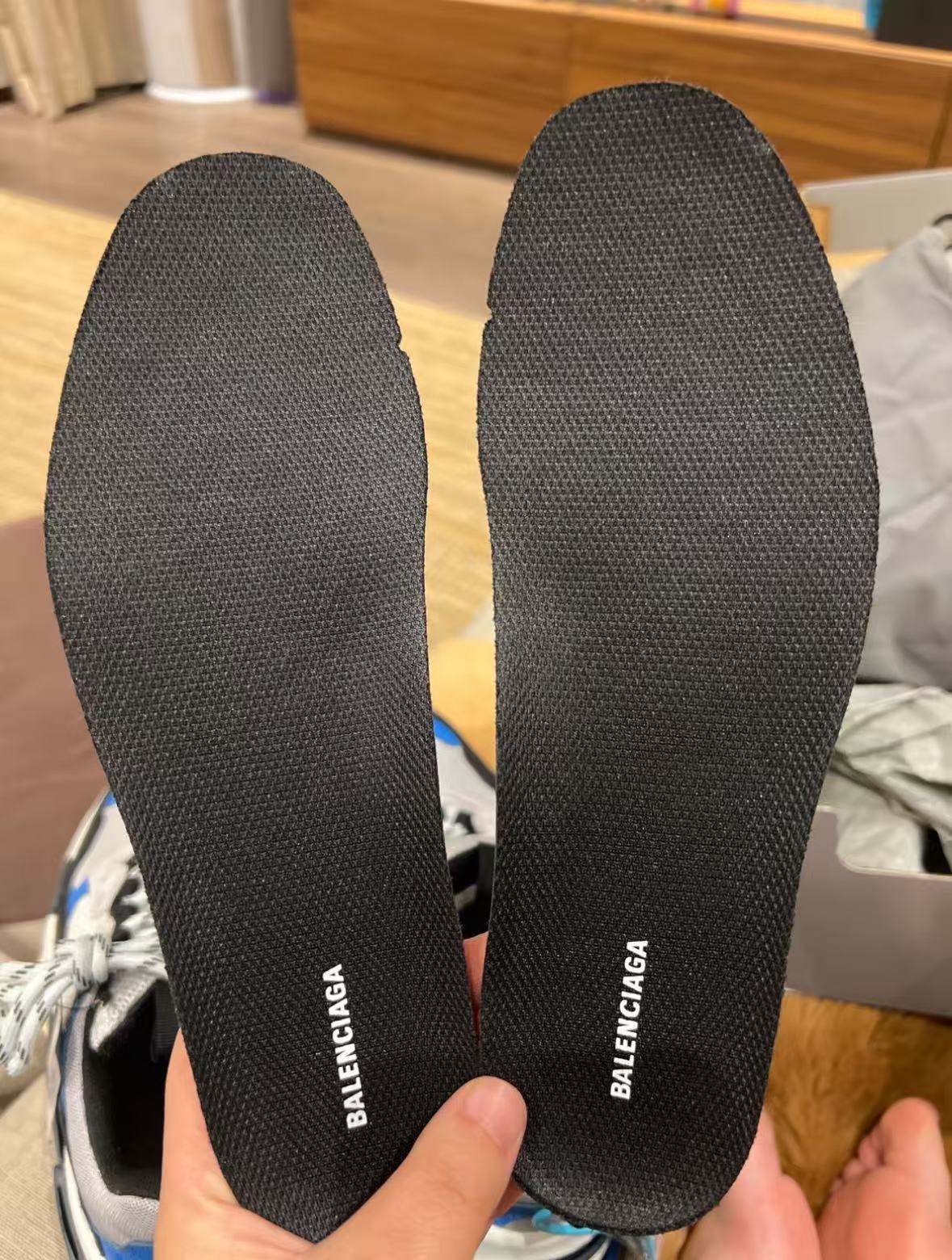 Balenciaga Triple S Black Grey Blue 541624 W06E2 7080 review Chasel 01