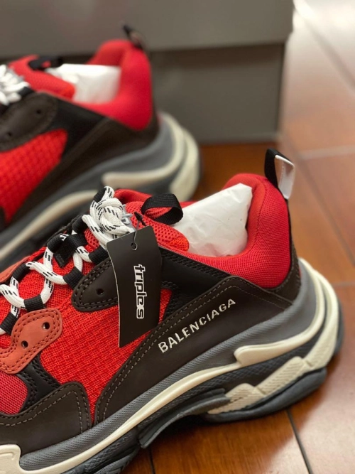 Balenciaga Triple S Black Red Grey 483513 W06E1 1006  review 