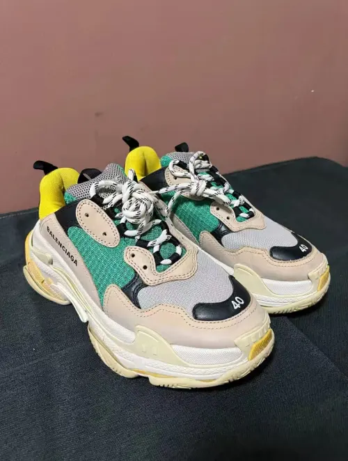 Balenciaga Triple S Green Yellow 483513 W06E3 7070 review 