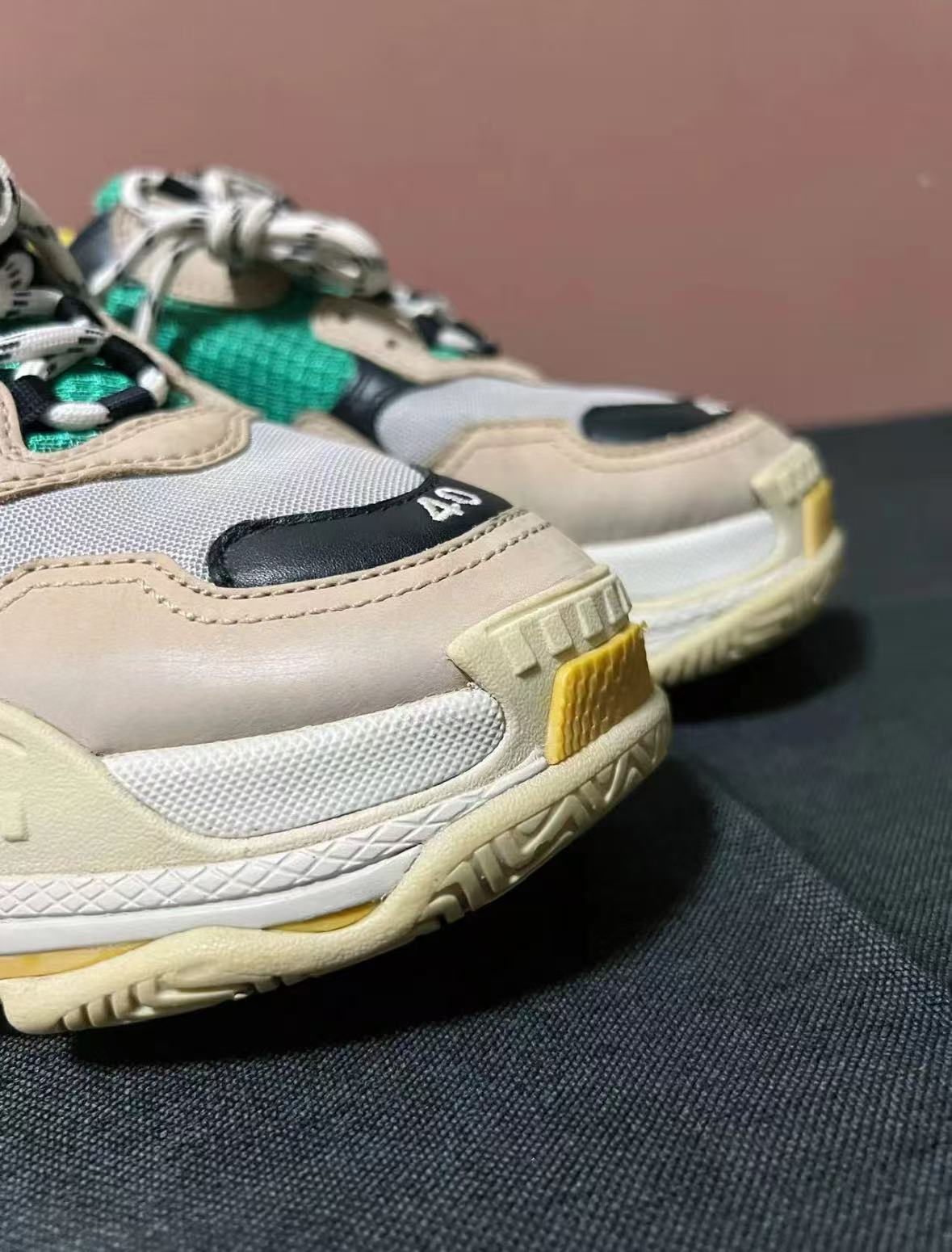 Balenciaga Triple S Green Yellow 483513 W06E3 7070 review Malcolm 01