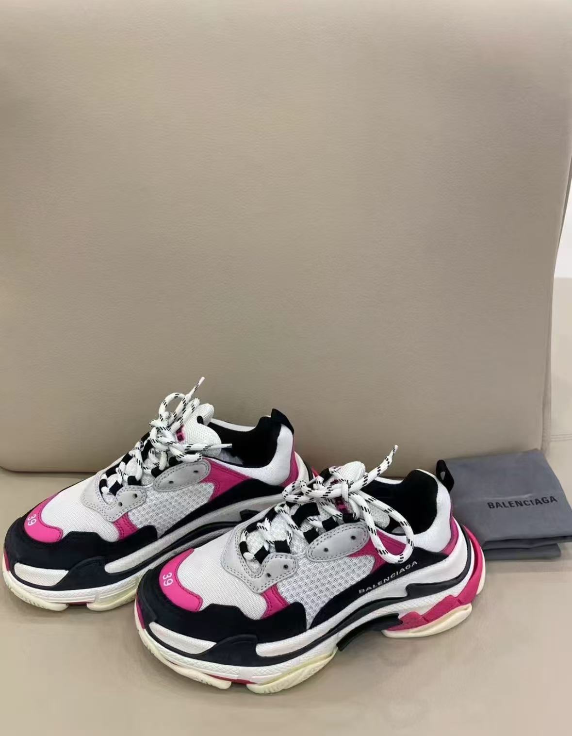 Balenciaga Triple S Black Pink 524039 W09O6 5671 review Lyndon