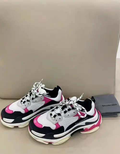 Balenciaga Triple S Black Pink 524039 W09O6 5671 review 