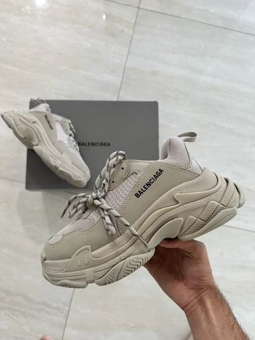 Balenciaga Triple S Rice Ash 534737 W2FW1 9700 review 