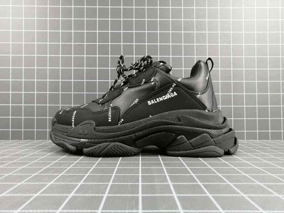 Balenciaga Triple S Black  524039 W06E2 2020 review Quennel