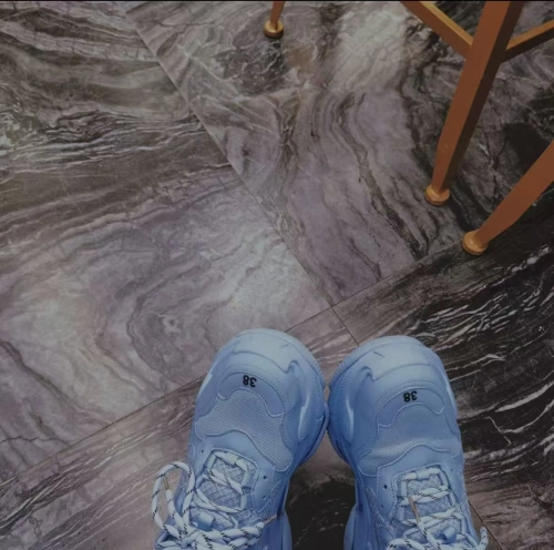 Balenciaga Triple S Moonlight 524039 W2FW1 4800 review 