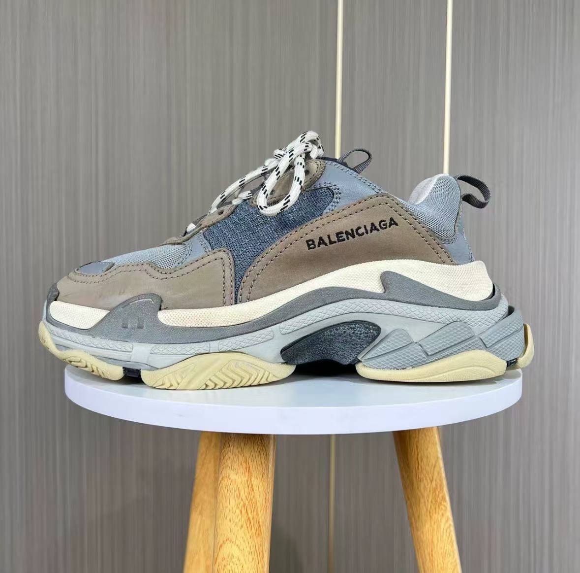  Balenciaga Triple S Grey 483513 W06E1 1259 review Upton