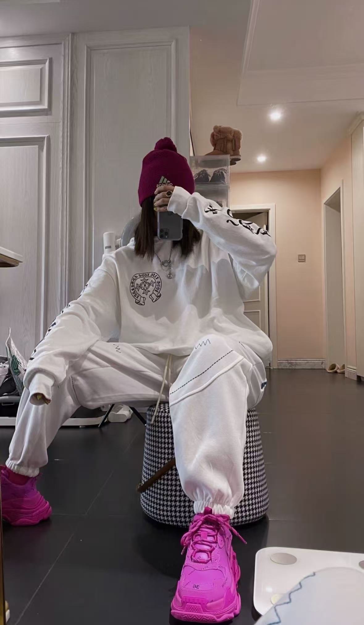 Balenciaga Triple S Letter Pulm Powder 524039 W2FA1 7634 review WADE 00