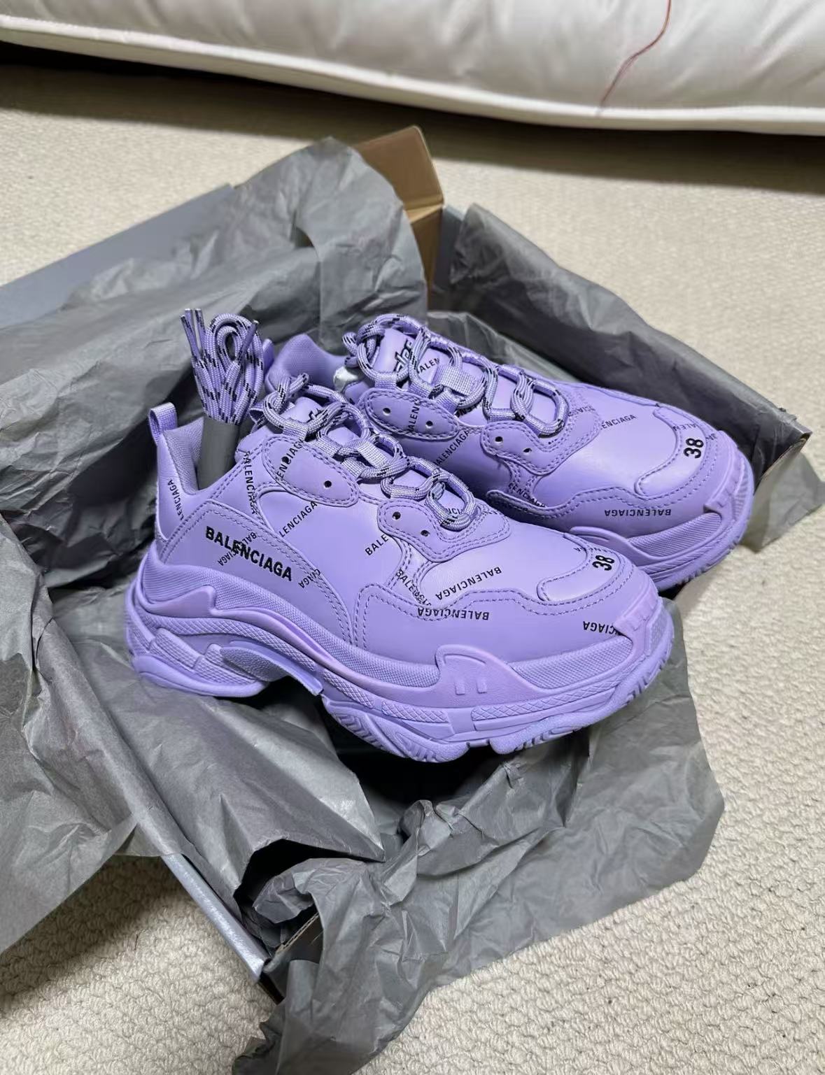 Balenciaga Purple Co Branding  524039 W8BR1 2055 review Yves
