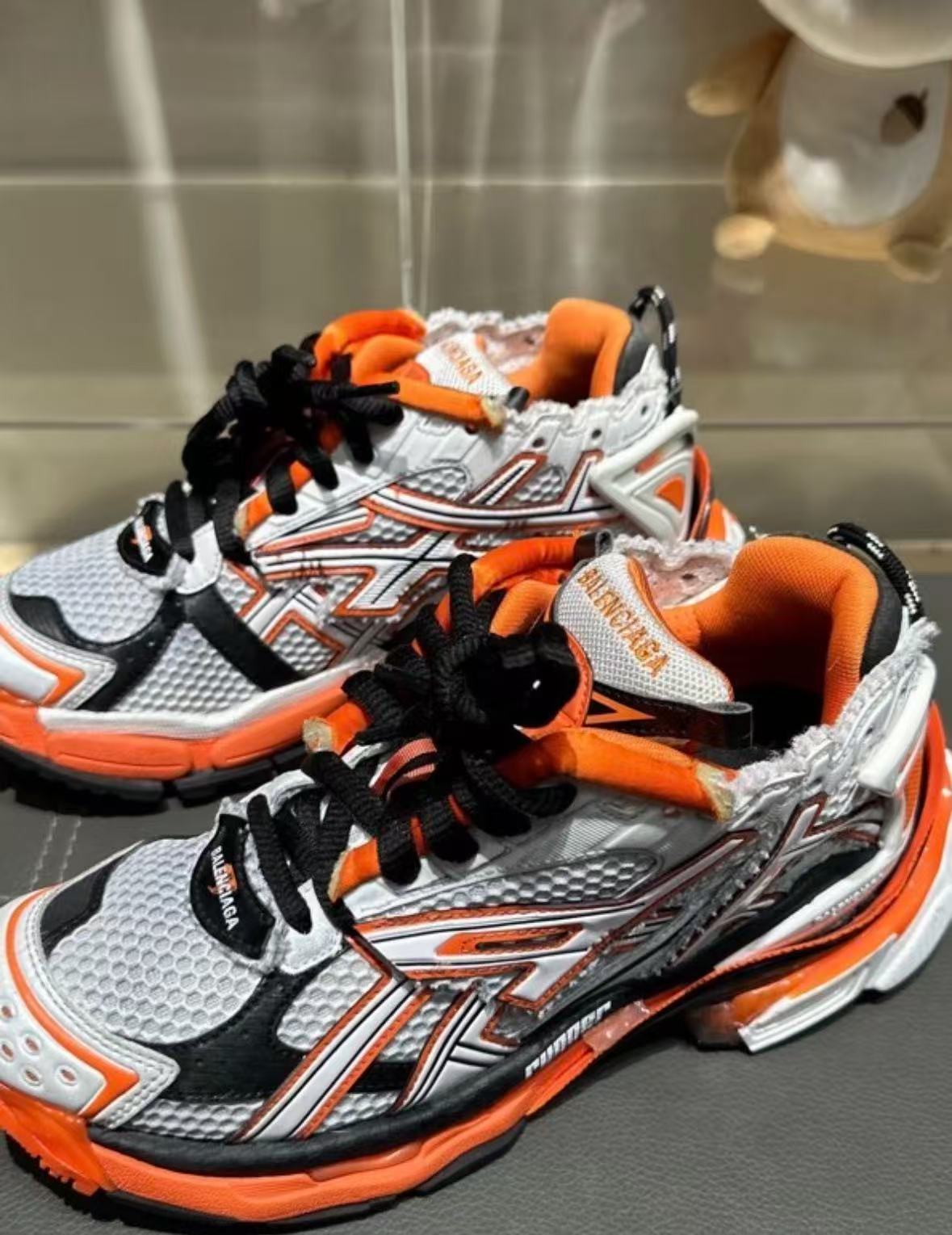 Balenciaga Runner Orange (Women's) 677402 W3RB7 9051 review Michell