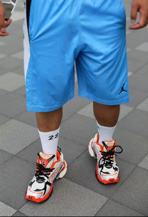 Balenciaga Runner Orange (Women's) 677402 W3RB7 9051 review 