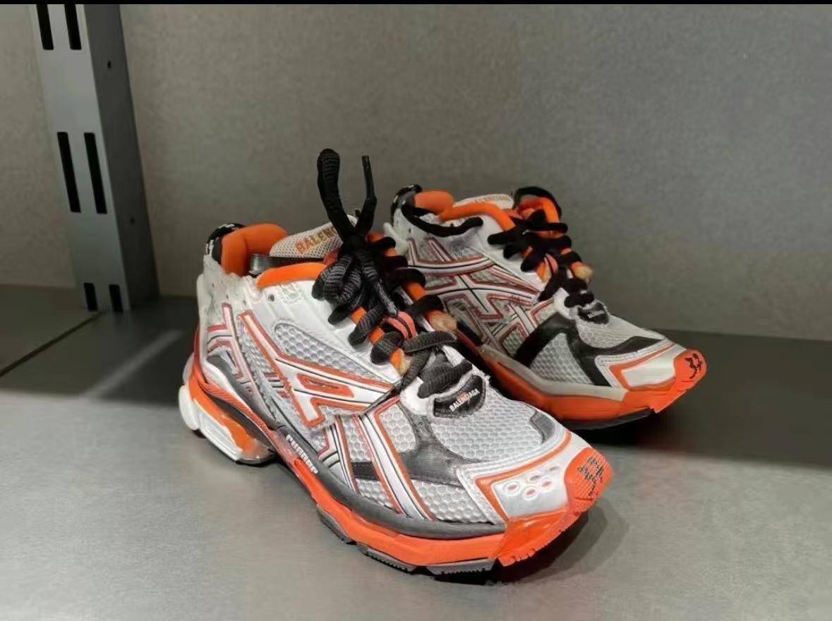 Balenciaga Runner Orange (Women's) 677402 W3RB7 9051 review Mike