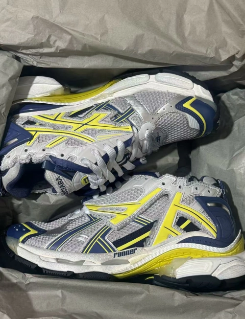Balenciaga Runner Bai Huang Lan 677402 W3RB5 9174 review 