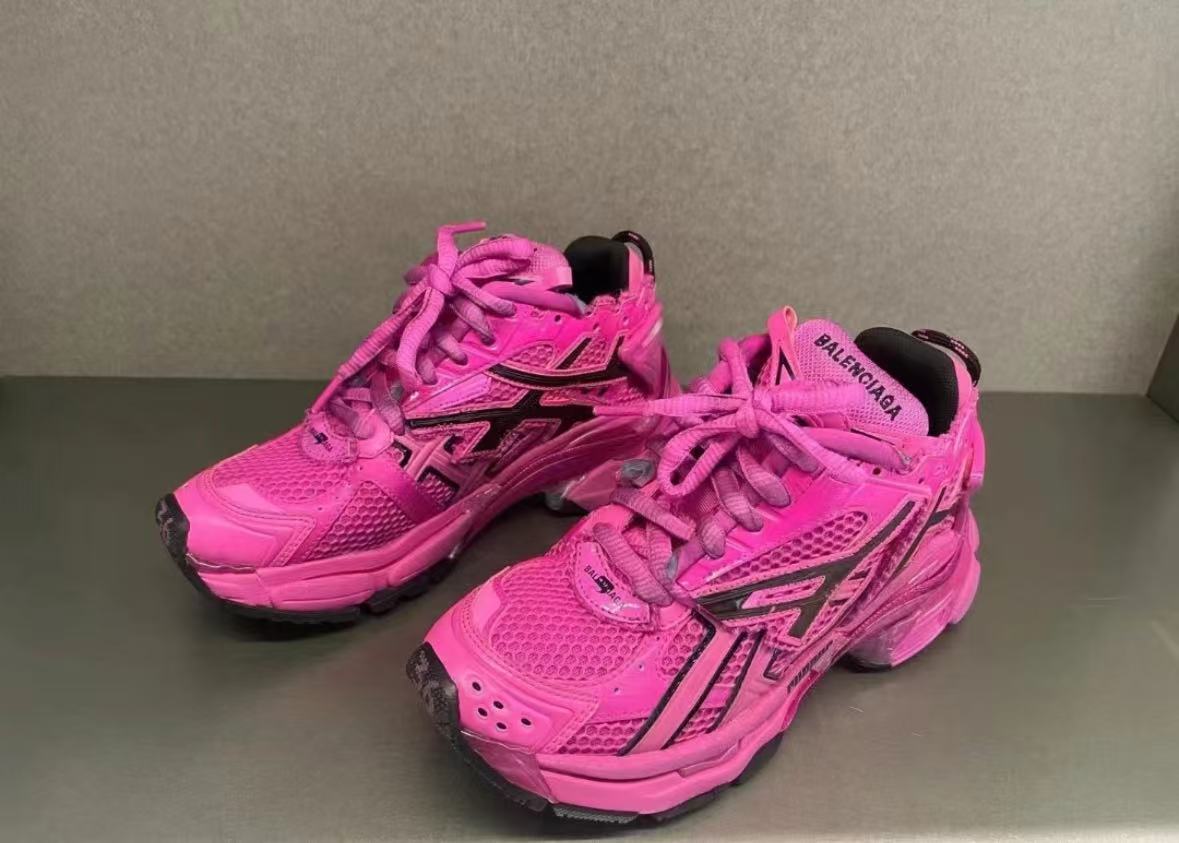  Balenciaga Runner Black Red 677402 W3RB2 5510 review Driscoll