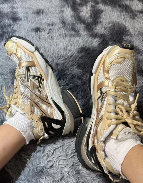 Balenciaga Runner Rice Pla Tinum 677403 W3RB3 9891 review 