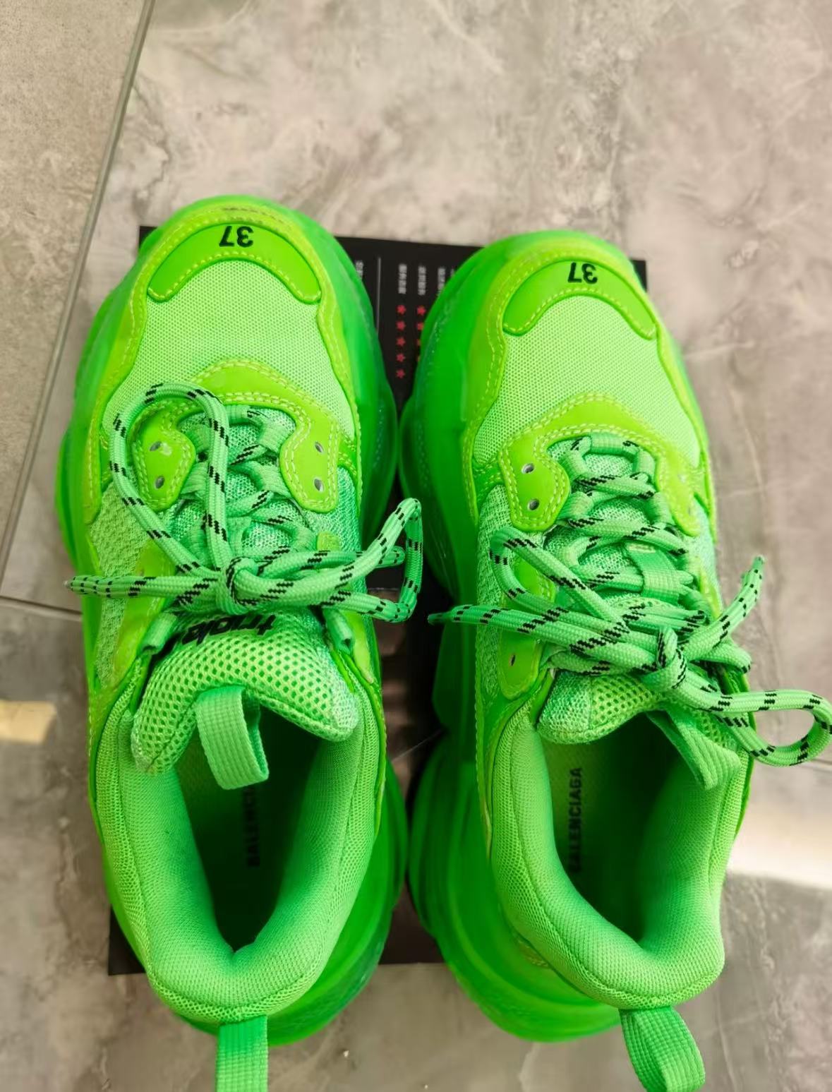  Balenciaga Triple S Fluorescent Green 541624 W09OL 3801 review Angelo
