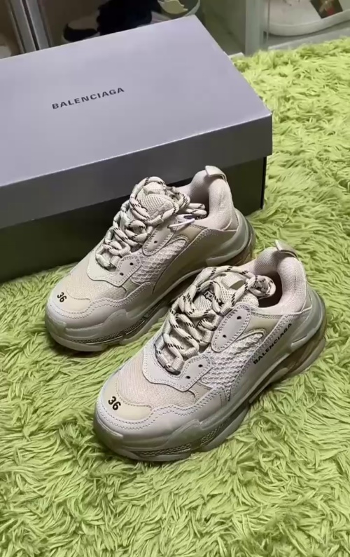  Balenciaga Triple S Nude  544351 W2GA1 9710 review 