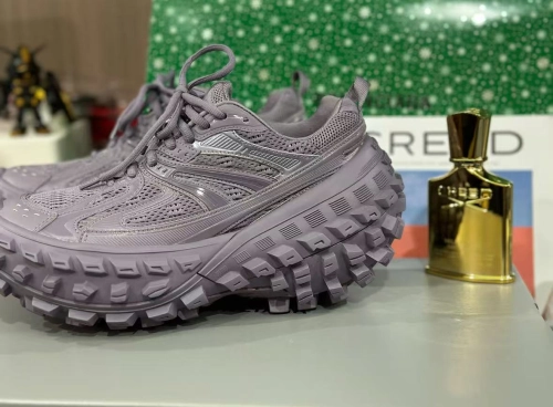 Balenciaga Defender Black Purple 685611 W2RAM 5500 review 