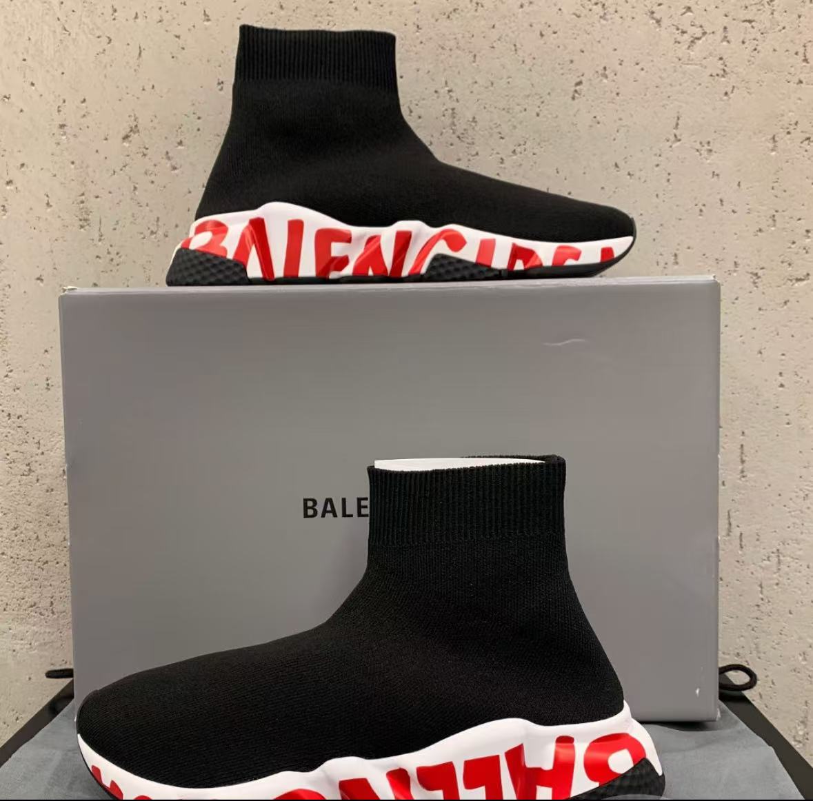 Balenciaga Speed 2.0 Graffiti Black Red 645334W2DBY1016 review Hiram