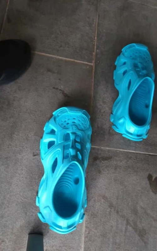 BALENCIAGA BLUE  735249 W3CES 4400 review 