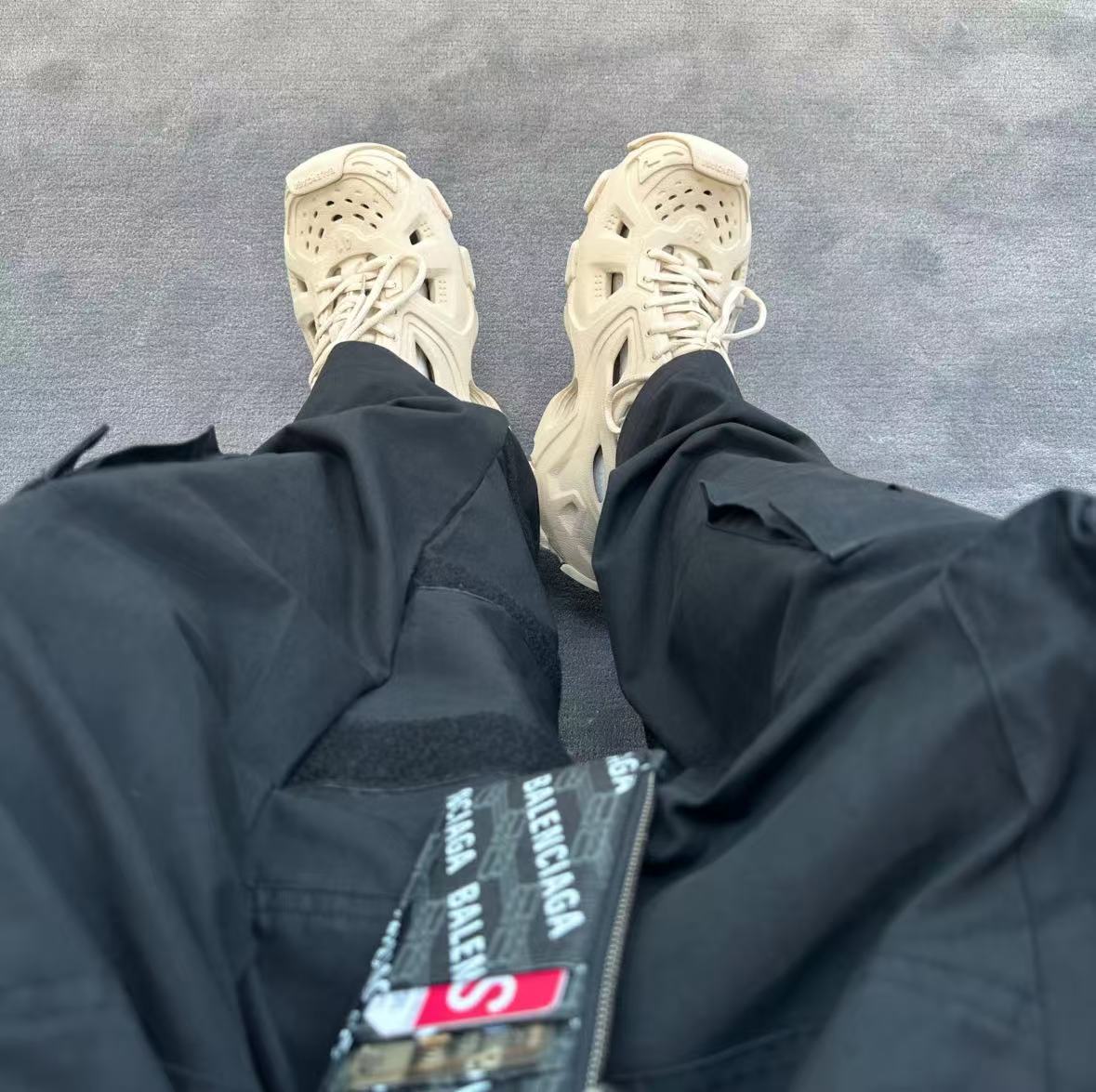 BALENCIAGA CreamColoured  702416W3CES9300 review elsey