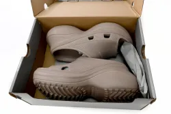  BALENCIAGA Pool Crocs Beige  677386 W1S8E 2500 review Lennon