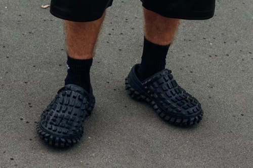  Balenciaga Defender Black 735250 W3CV2 1000 review 