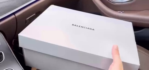 Balenciaga Grey Blue3 793944 WFLGY 0613 review 