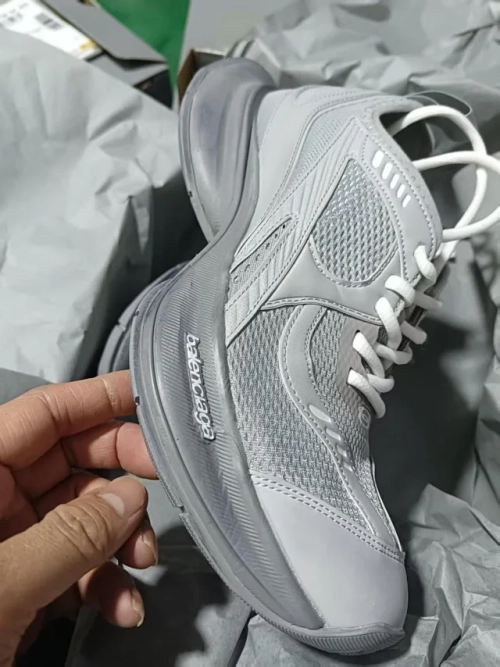 Balenciaga Circuit Sneaker 'Worn-Out - Grey'  793944 WFLGY 6315 review 