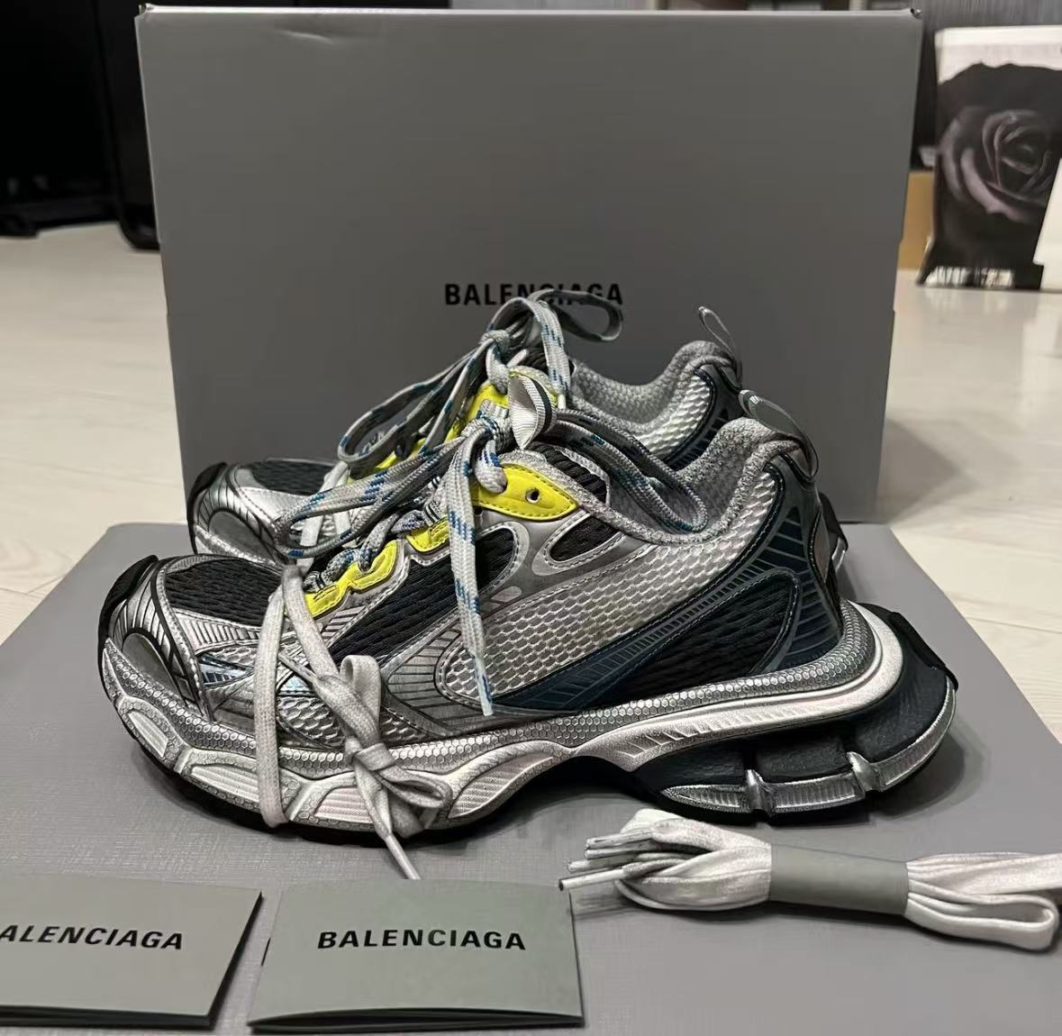 Balenciaga 3XL White Blue Yellow  734734 W3XL5 9047 review redith