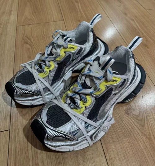 Balenciaga 3XL White Blue Yellow  734734 W3XL5 9047 review 