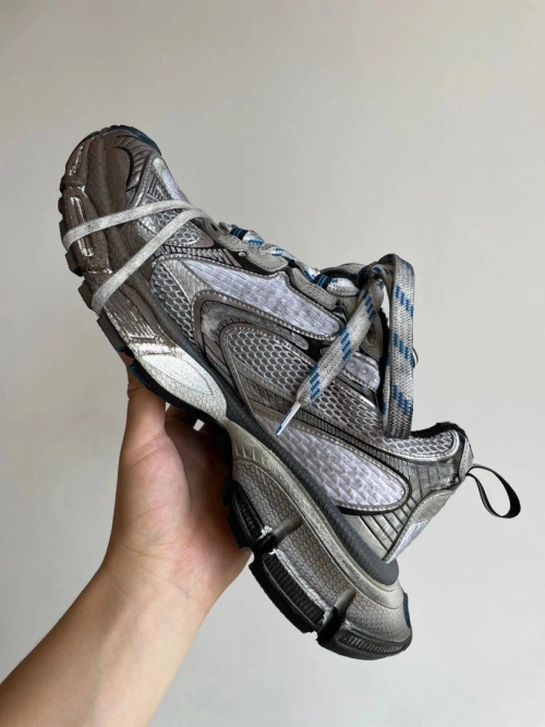 Balenciaga 3XL Grey White Blue  734734 W3XL5 1214 review 