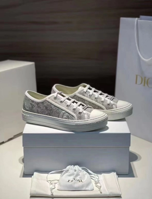 Dior Oblique Grey review 