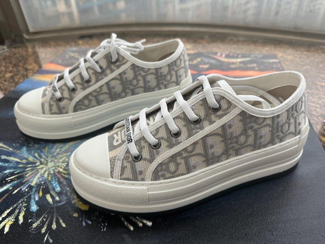  Oblique Grey review ville