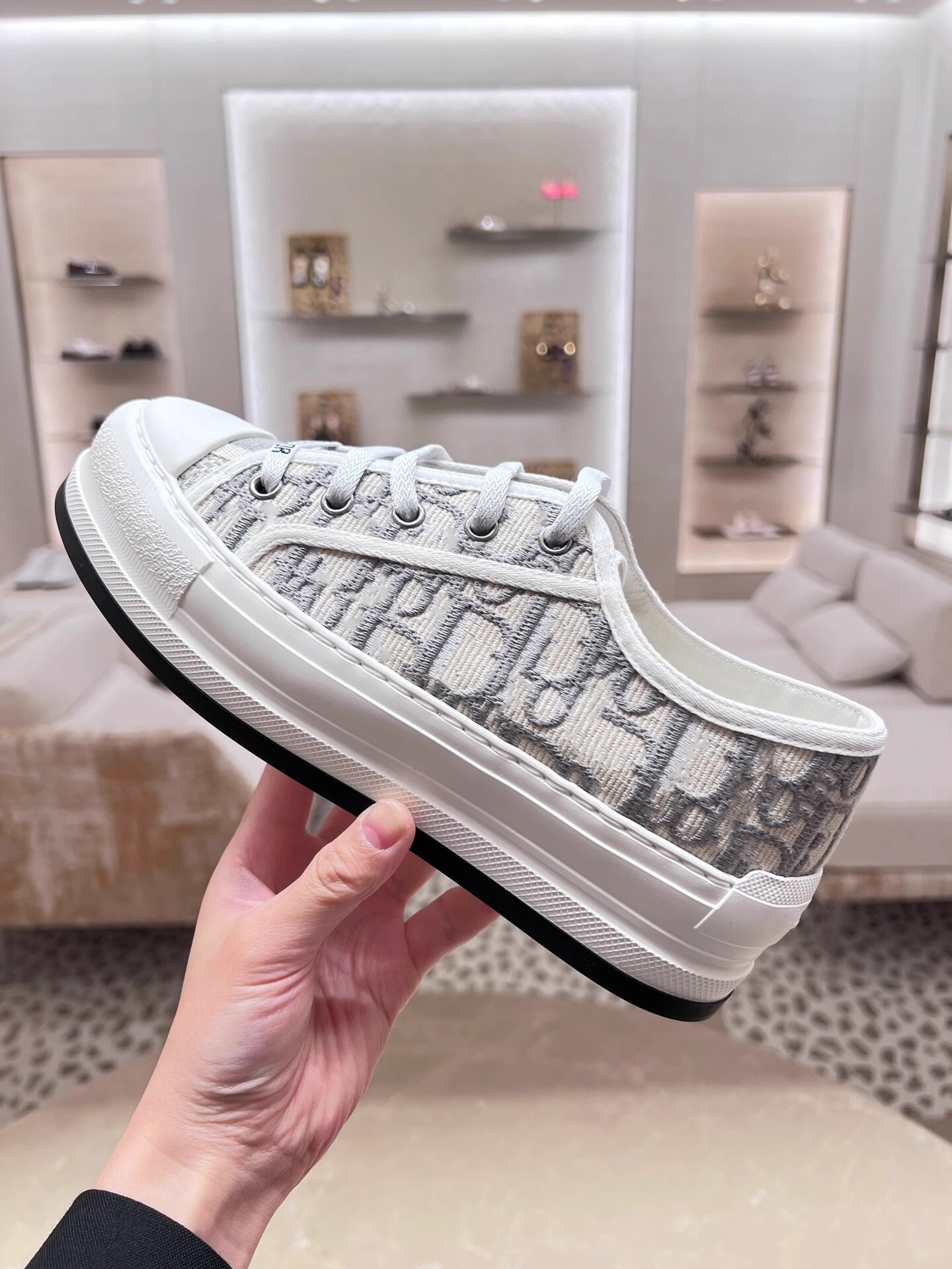  Oblique Grey review Otto