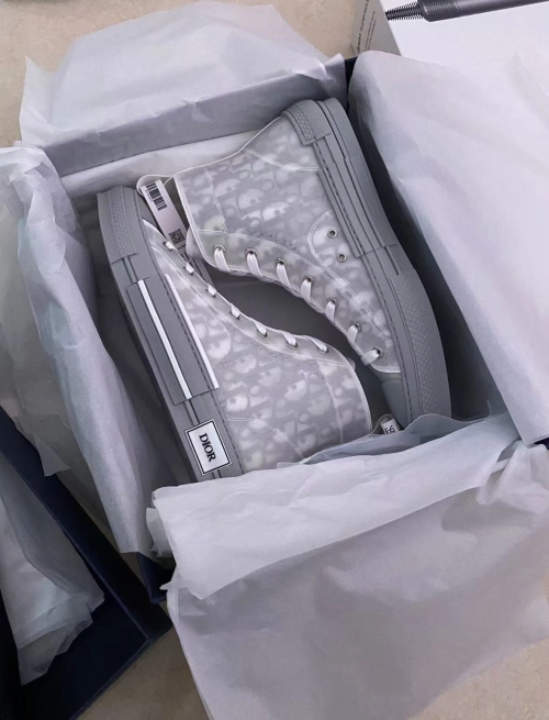 Dior B23 High Grey Oblique 3SH118YNT_H068 review 