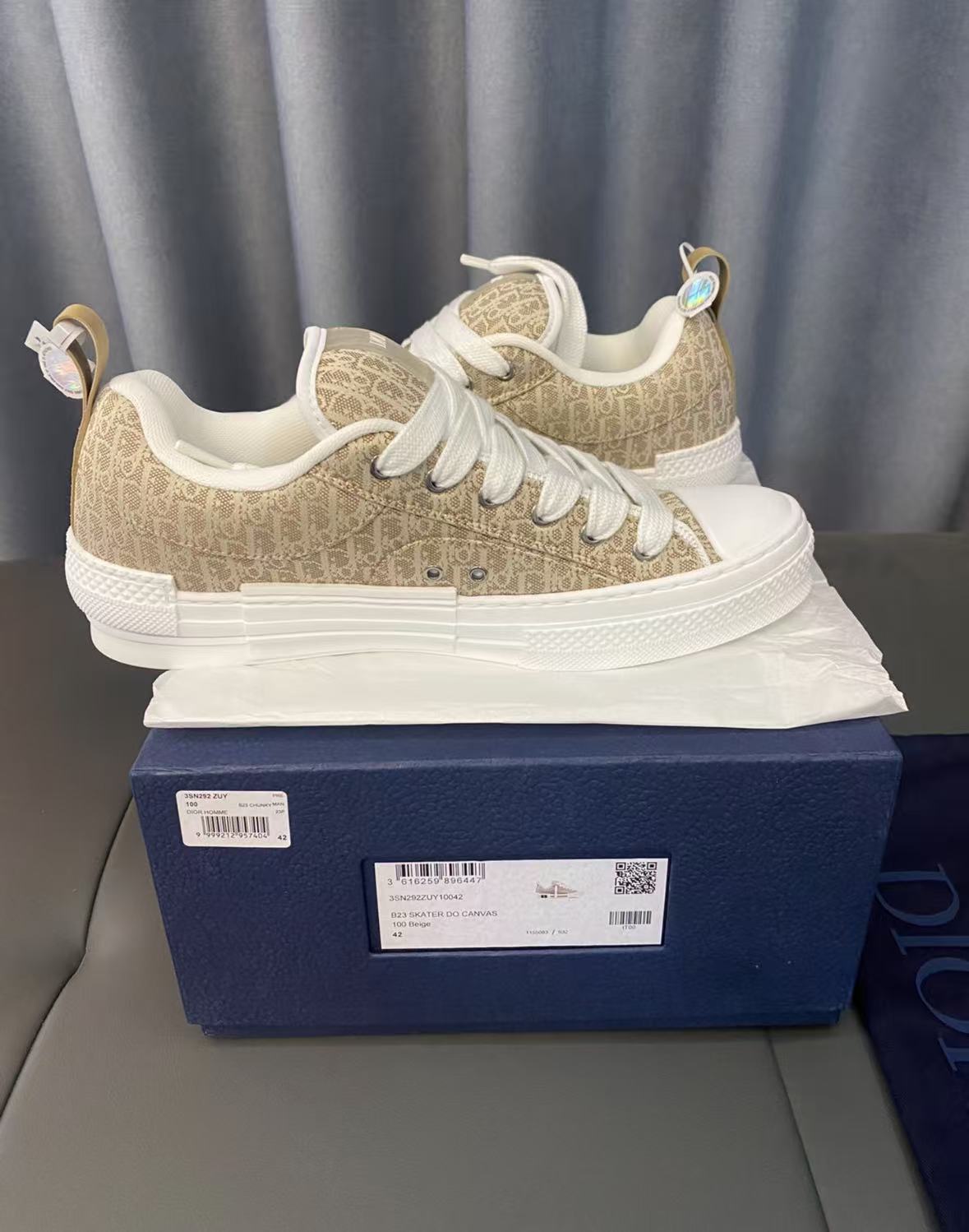 Dior B23 Skater Low Top Beige Dior Oblique Jacquard  3SN292ZUY_H100 review vian