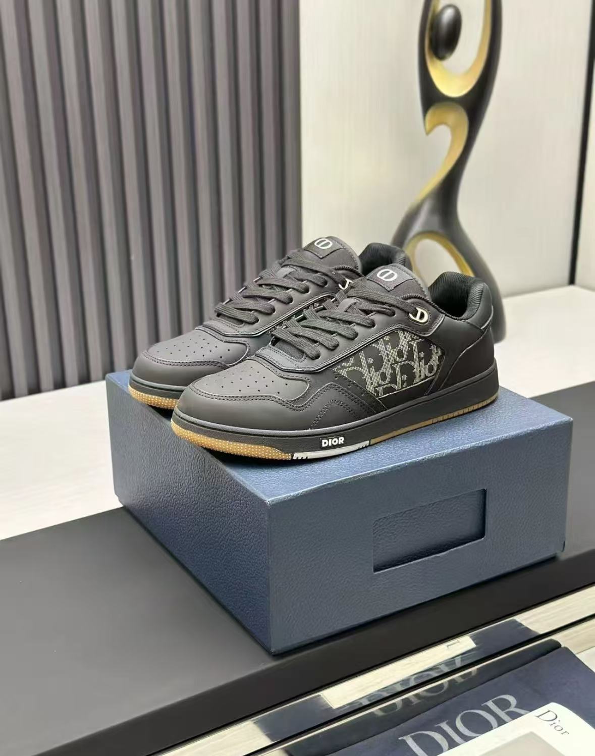 Dior B27 Low World Tour Black  3SN272ZLO_H961 review ENTI