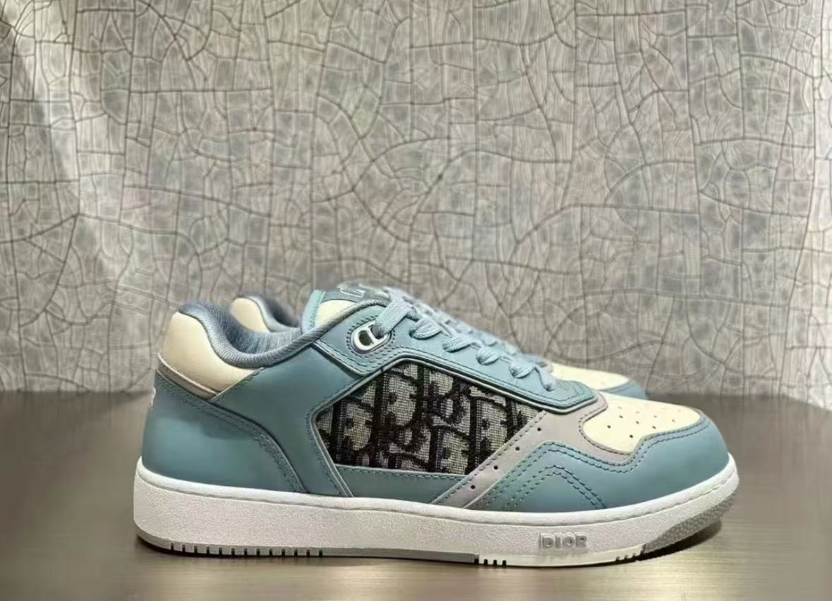 Dior B27 Low Light Blue Cream Smooth Calfskin  3SN272ZIR_H526 review yle