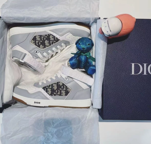 Dior B27 High Gray White  3SH132ZIR_H165 review 