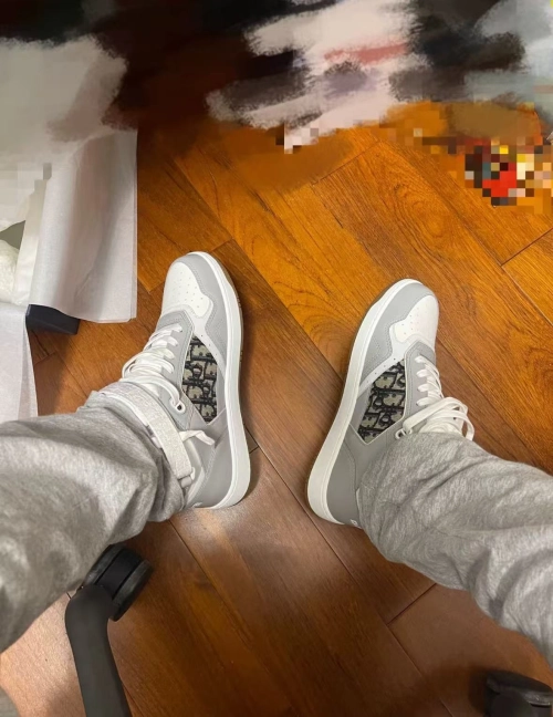 Dior B27 High Gray White  3SH132ZIR_H165 review 