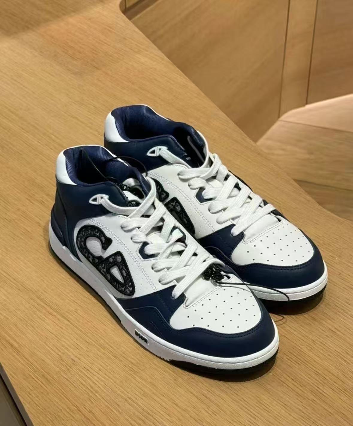 Dior B57 Mid Oblique Blue 3SH141ZXU_H553 review am