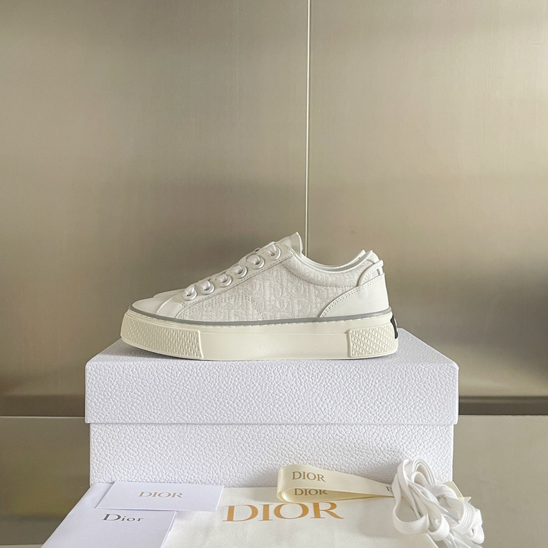 Dior B33 Sneaker White Smooth Calfskin Oblique Jacquard 3SN303ZYS_H068 review Ra