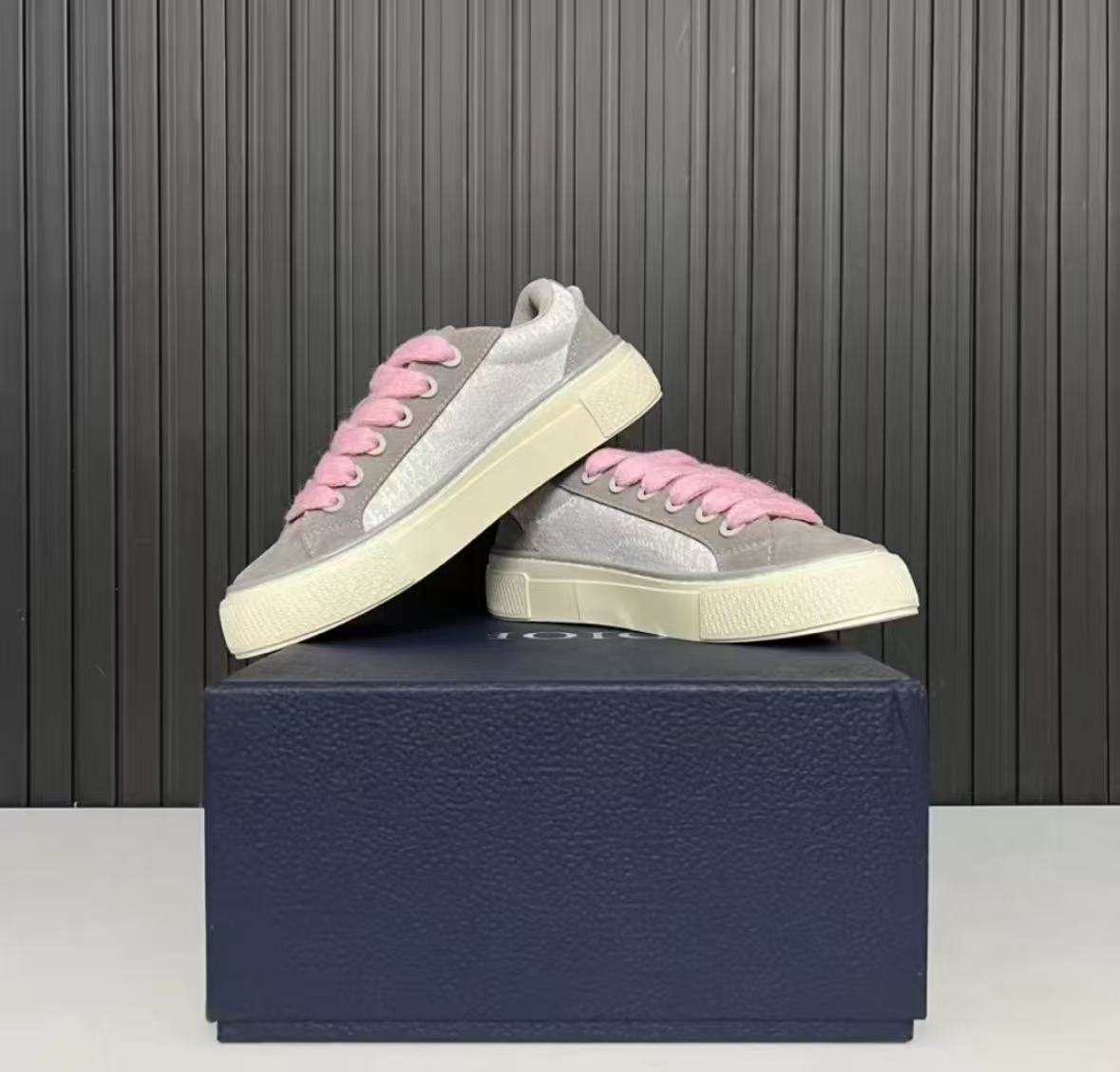 Dior B33 Sneaker Grey White Oblique Jacquard 3SN303ZWN_H858 review ap