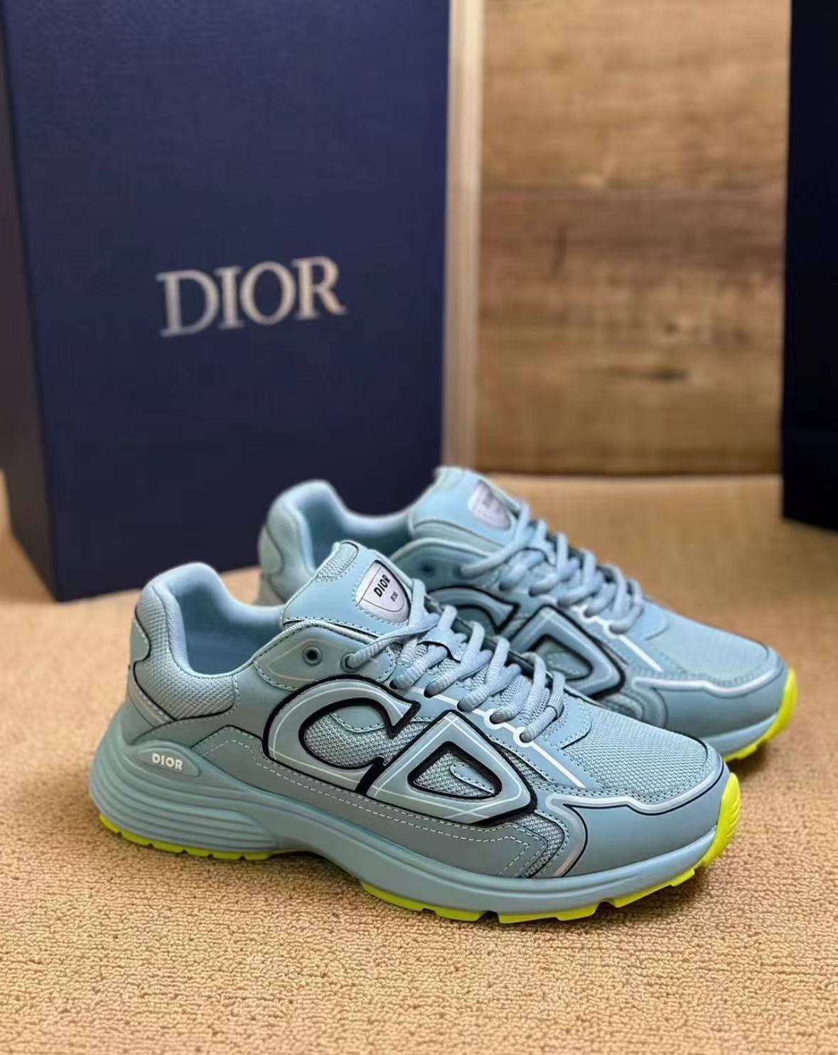 Dior B30 Reflective CD30 Blue Neon Yellow 3SN279ZRD_H555 review Morton