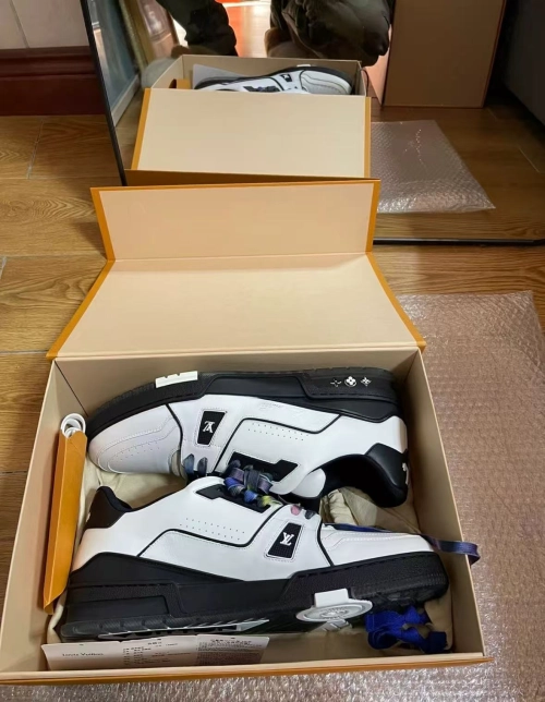 Louis Vuitton LV Trainer Black White 1A9ADA review 