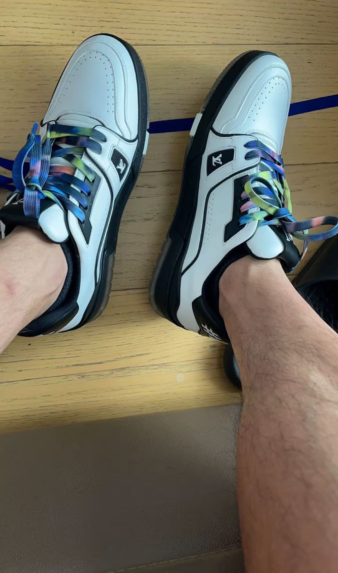 Louis Vuitton LV Trainer Black White 1A9ADA review o