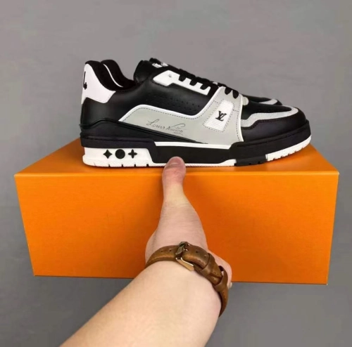 Louis Vuitton LV Trainer Black Grey White 1AAHS3 review 