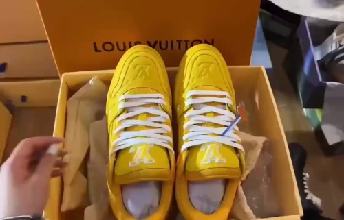 Louis Vuitton Trainer Yellow Embossed Monogram  1AARG2 review 